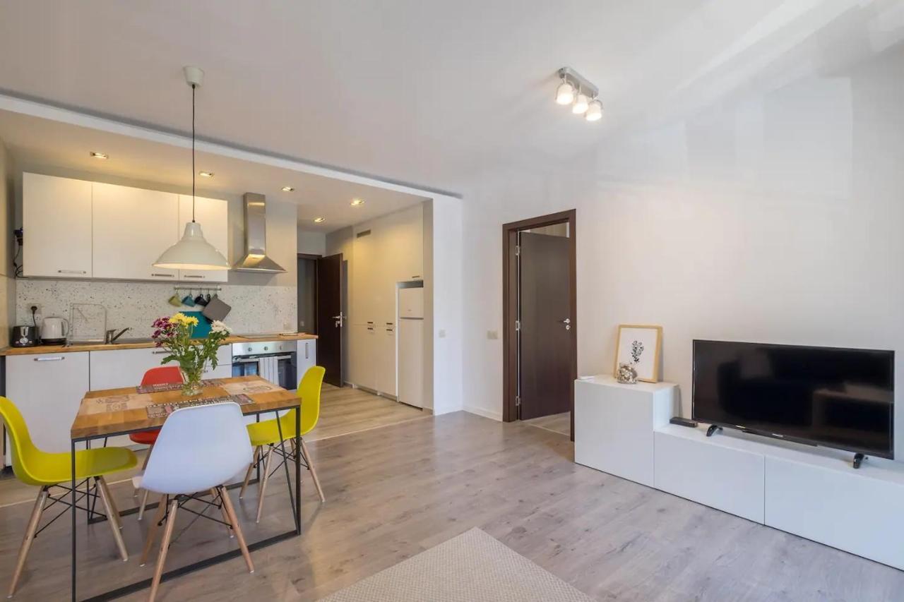 Quiet & Airy Modern Apt. Top Centre Free Parking Софія Екстер'єр фото