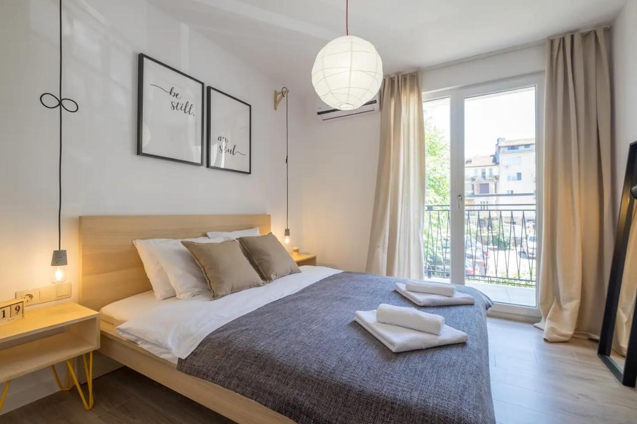 Quiet & Airy Modern Apt. Top Centre Free Parking Софія Екстер'єр фото