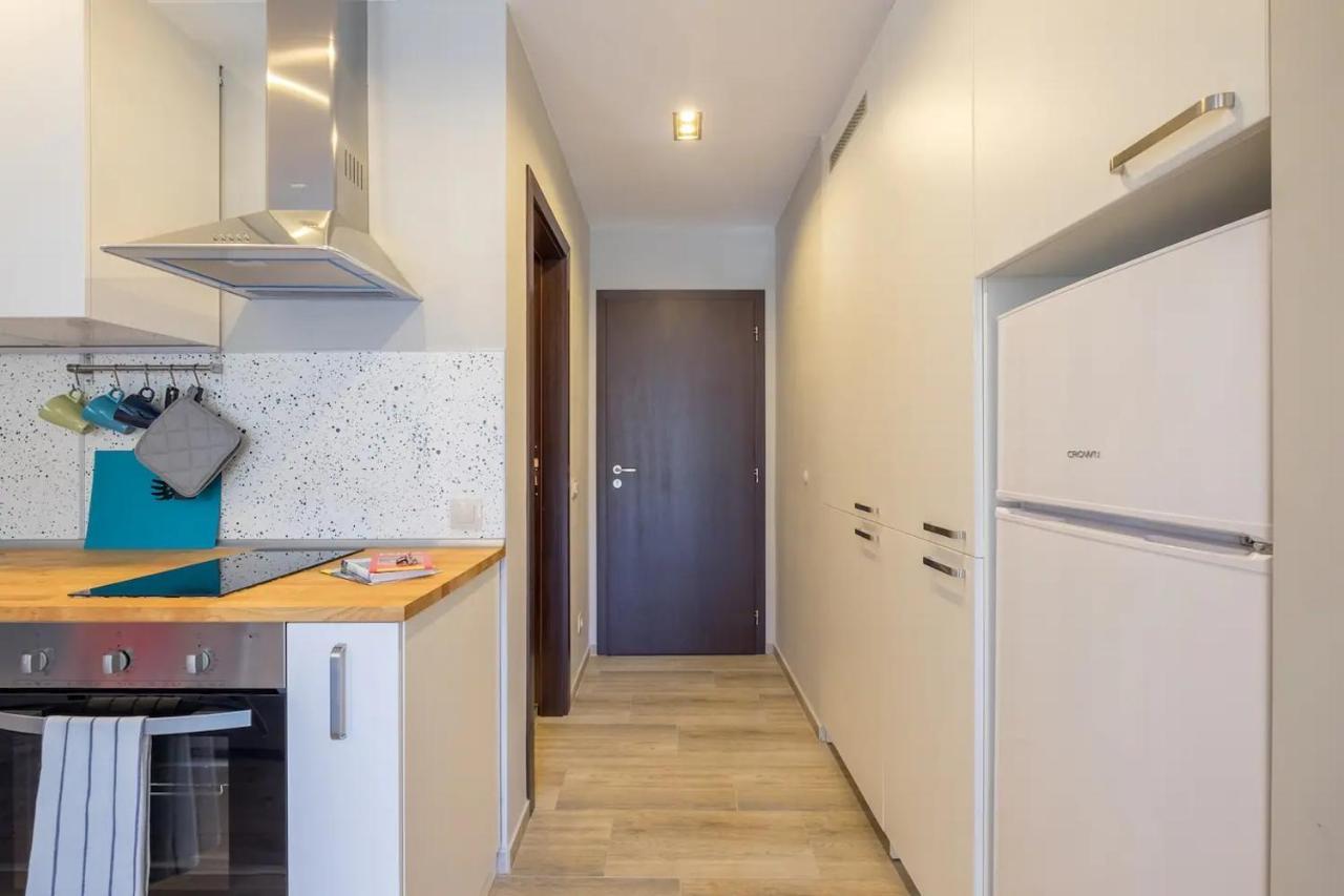 Quiet & Airy Modern Apt. Top Centre Free Parking Софія Екстер'єр фото