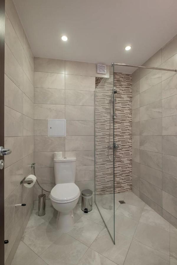 Quiet & Airy Modern Apt. Top Centre Free Parking Софія Екстер'єр фото